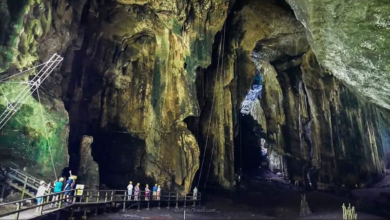Gomangton Cave Sandakan Borneo