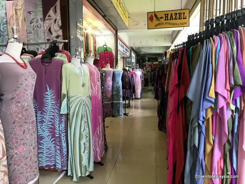 womens clothing stalls at Bazaar Buluh Kubu, Kota Bharu