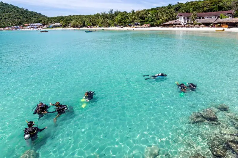 Learning to dive at the Perhentian Islands