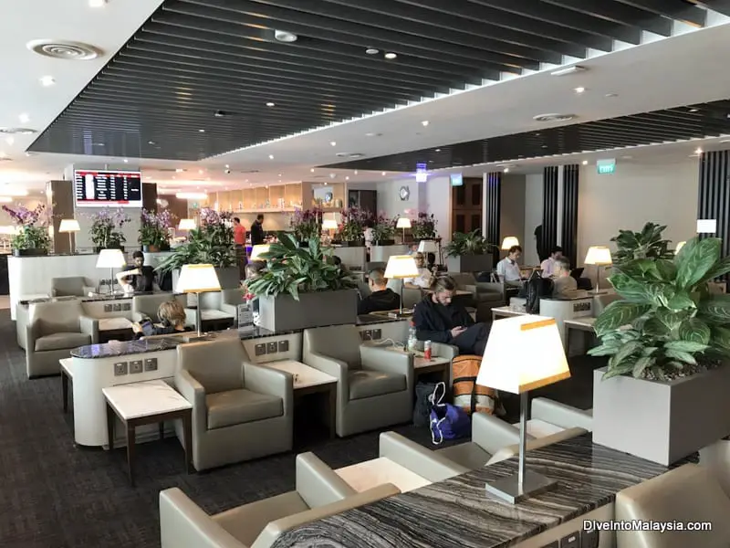 SATS Premier Lounge At Singapore Changi Airport [Review]