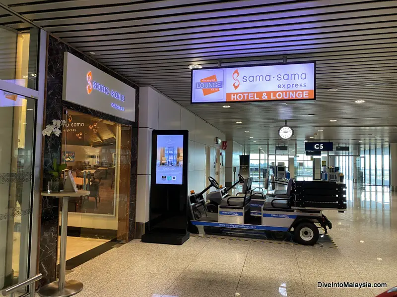 Kuala Lumpur Airport Sama Sama Express Hotel entrance