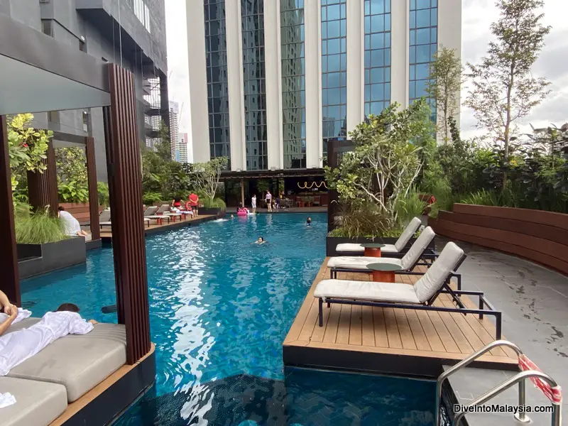 PARKROYAL Collection Kuala Lumpur pool