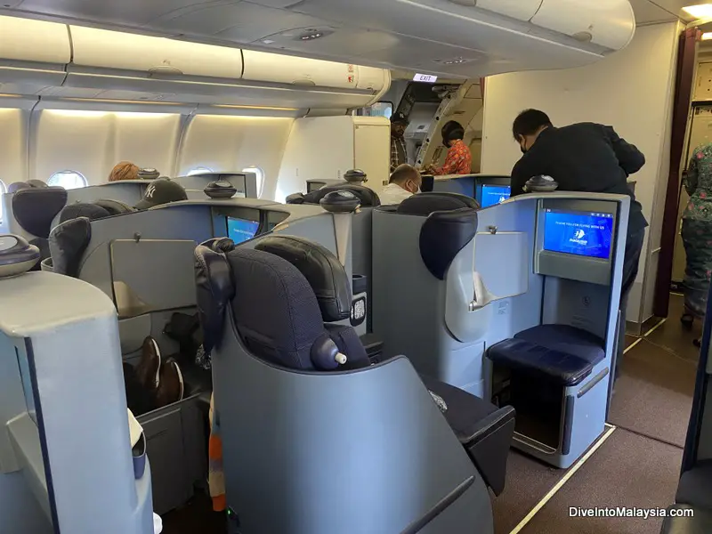 Malaysia Airlines business class cabin