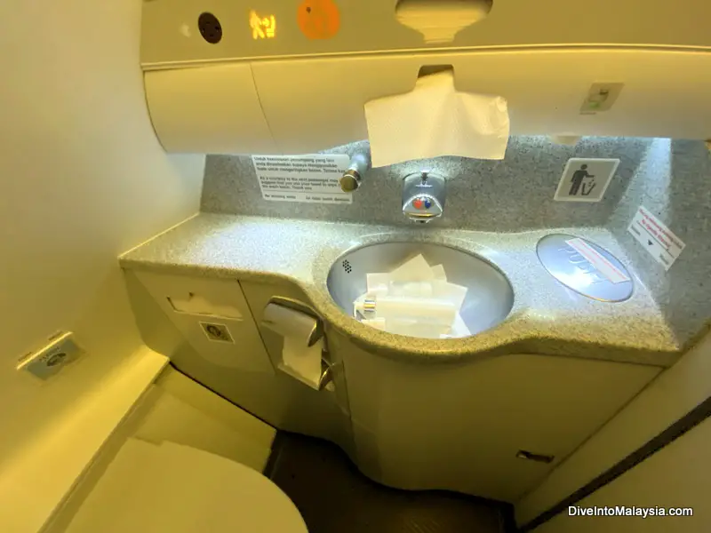 Bathroom in business class Malaysia Airlines