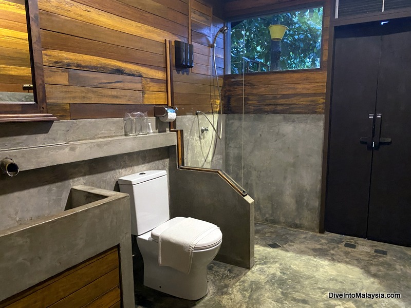 Sepilok Forest Edge Resort bathroom in twin chalet standard