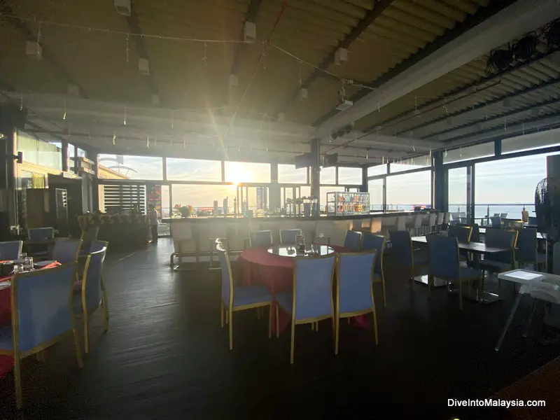 The RoofTop, Dining & Lounge Bintulu Goldenbay hotel