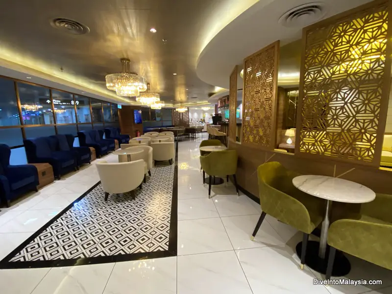 Travel Club Lounge Kuching Seating