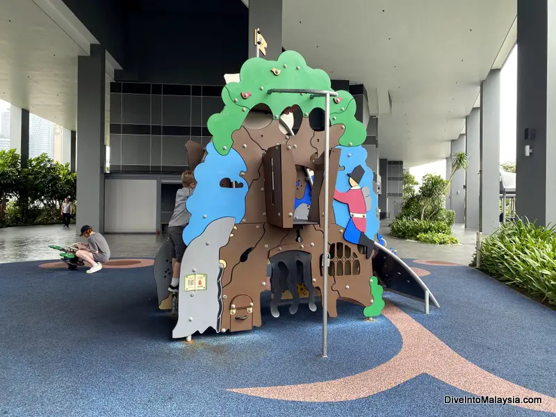 Hotel Boss Singapore Playground