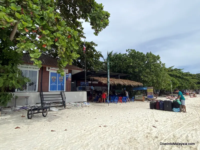 Immigration and Langkawi ferry check-in on Koh Lipe